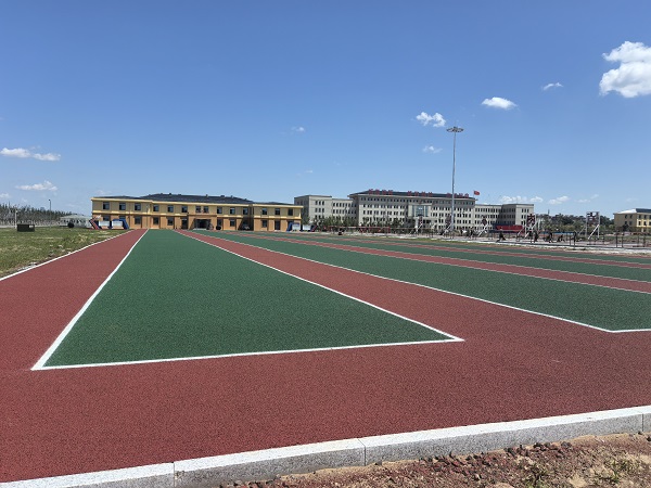 空軍學(xué)院障礙場(chǎng)地 (2).jpg